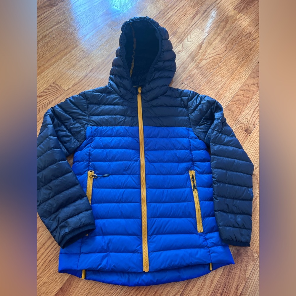 All in motion light weight puffer jacket, boys medium (8/10)
